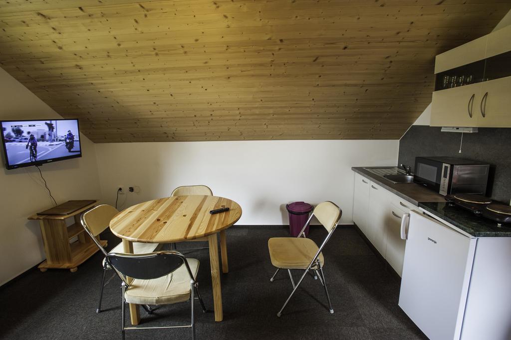 Penzion a apartmány Skipark Hraběšice Krasne Exterior foto